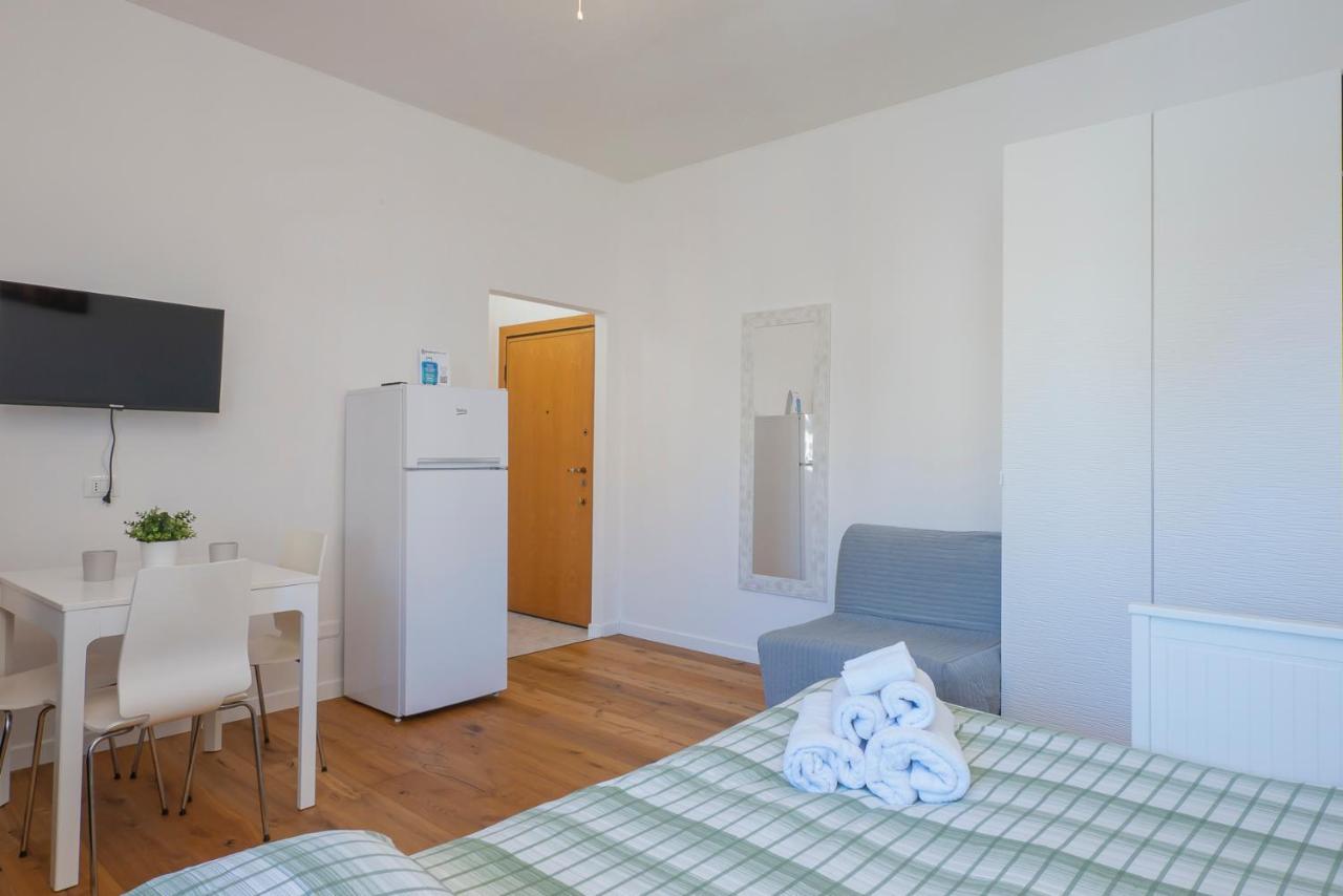 I Host Apartment - Fiuggi 59 Милан Экстерьер фото